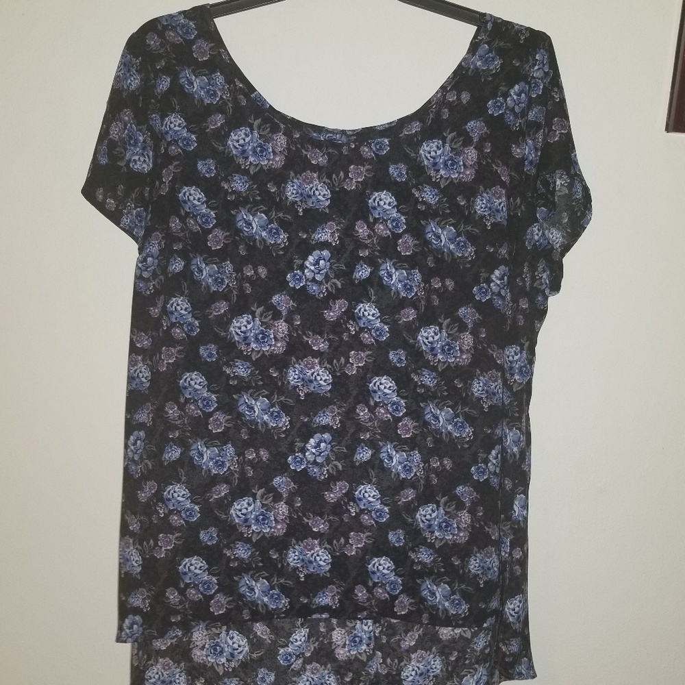 Navy rose print blouse